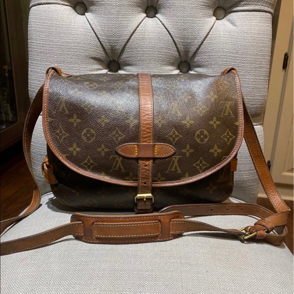 ❌SOLD❌Louis Vuitton Saumur 30